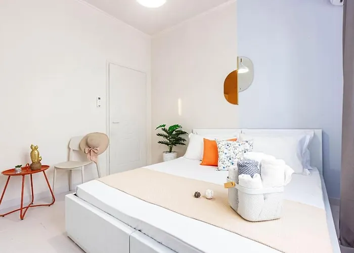 22 - & Access Daire *